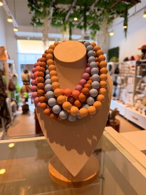 Collar maxi de bolitas